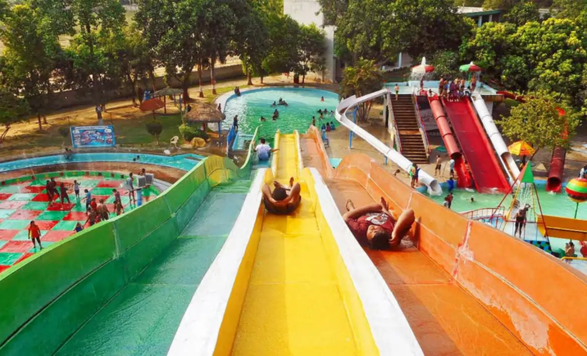 Ahmedabad-me-Ghumne-ki-Shankus-Water-Park
